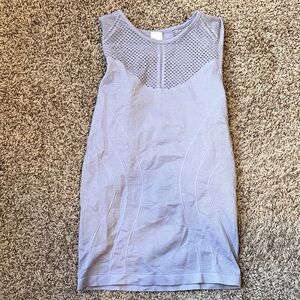 Zella Textured Sleeveless Top in Light Gray